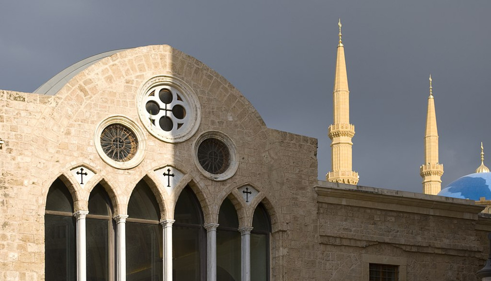 L'église grecque-orthodoxe Saint-George et la mosquée Mohammad Al-Amin à Beyrouth, au Liban L'église grecque-orthodoxe Saint-George et la mosquée Mohammad Al-Amin à Beyrouth, au Liban / ©Vladanr, CC BY-SA 3.0 Wikimedia Commons