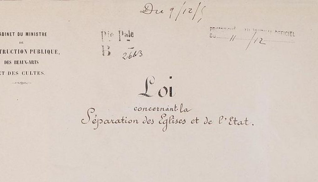Difficile aménagement de la loi de 1905 en France / ©Archives nationales, Domaine public, via Wikimedia Commons