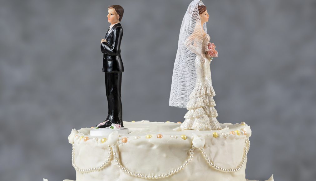 Les futurs mariés sont confrontés à un conflit qui pourrait repousser la cérémonie Les futurs mariés sont confrontés à un conflit qui pourrait repousser la cérémonie / ©iStock / mofles